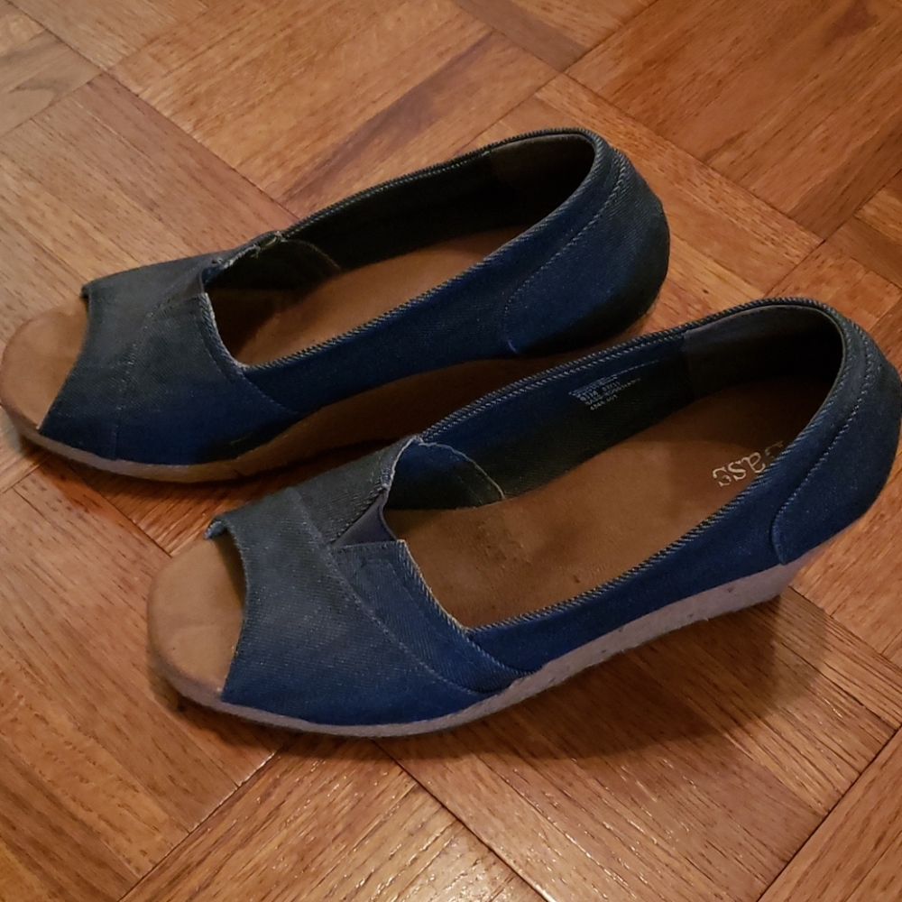 Bass Peep-toe Shoes